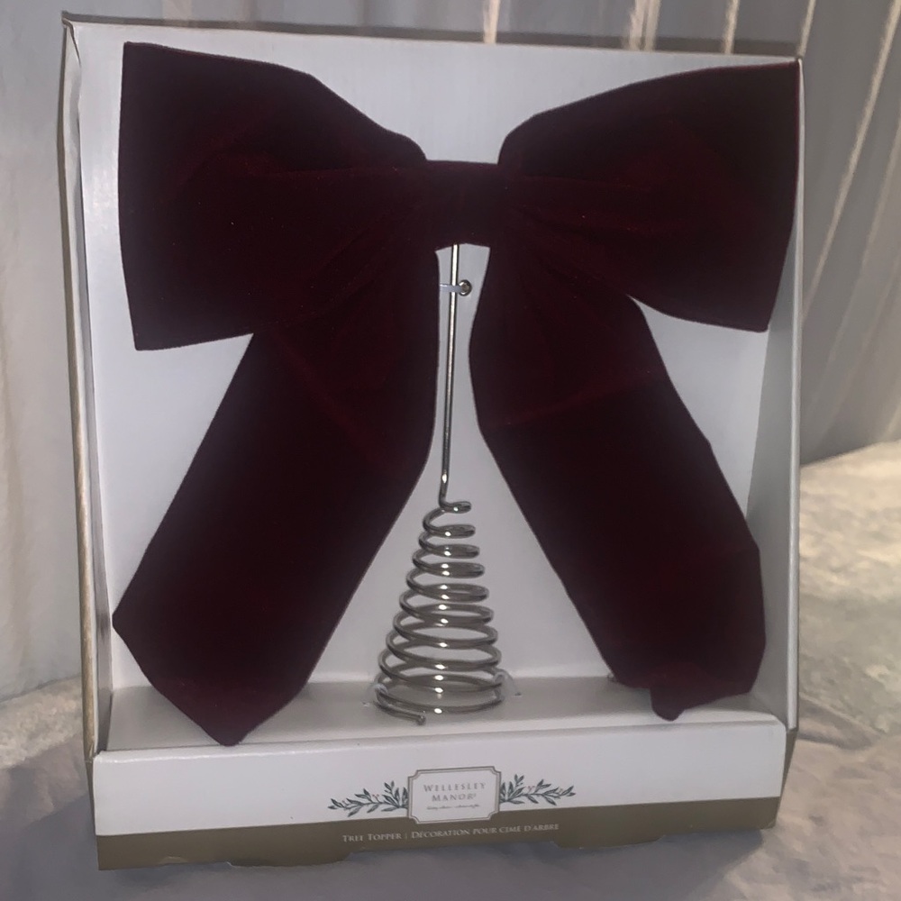 🆕- Burgundy Velvet Bow Tree Topper By WELLESLEY MANOR